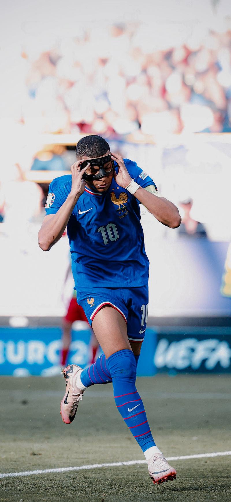 水晶宫主席：我们希望留住格拉斯纳但得看意愿 俱乐部得理性投资（水晶宫主席：盼格拉斯纳留任但尊重其意愿 俱乐部将保持理性投入）