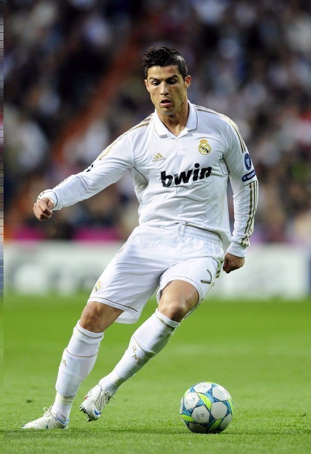 混团世界杯：王楚钦单打告负孙颖莎建功 中国8-4德国七连胜（混团世界杯：中国队8比4击败德国豪取七连胜，王楚钦单打失利孙颖莎建功）