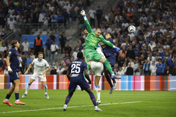 劳塔罗：我当然愿意终身效力国米；阿根廷国家队内部充满信心（劳塔罗：愿终身效力国米，阿根廷队上下信心满满）