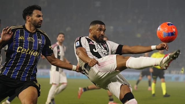 重返诺坎普首战，45157人现场观看巴萨vs毕尔巴鄂竞技（诺坎普回归首战，45157名球迷见证巴萨对阵毕尔巴鄂竞技）