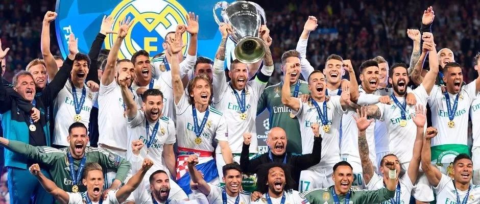 惊险一幕，马竞女足球员梅迪纳头部被膝盖撞到后失去意识（马竞女足惊魂一刻：梅迪纳头部遭膝撞后一度失去意识）