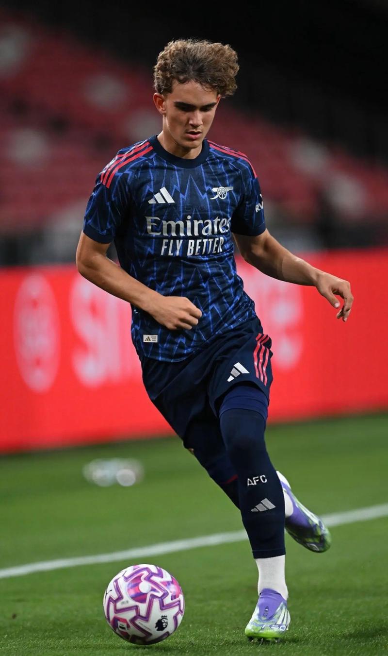 拉齐奥vs博洛尼亚：罗马尼奥利、贡多齐首发，奥尔索利尼、胡安-米兰达出战（拉齐奥迎战博洛尼亚：罗马尼奥利、贡多齐先发，奥尔索利尼与胡安-米兰达登场）