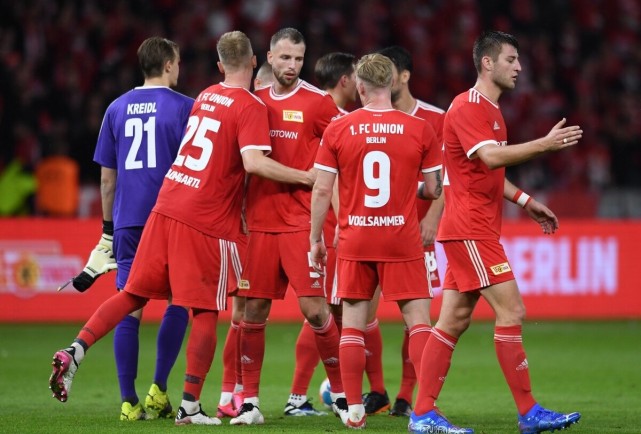 talkSPORT：新月和库迪西亚都表达了对萨拉赫的兴趣（talkSPORT：新月与库迪西亚有意引进萨拉赫）