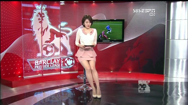 杜兰特超神表现率队逆转取胜（杜兰特神勇爆发带队上演逆转胜）