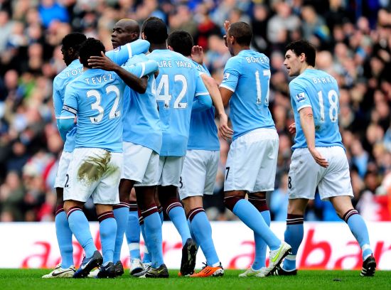 记者：恩昆库在冬窗的未来值得关注；米兰会和经纪人谈莱万（记者称：冬窗恩昆库动向成焦点，米兰将与莱万经纪人会谈）