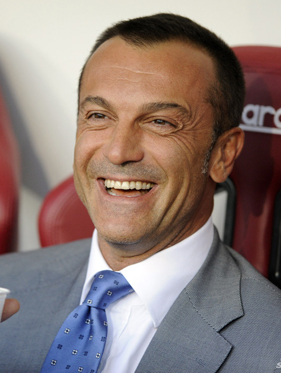 卡拉格驳萨拉赫替罪羊论，指其让利物浦两度背锅（卡拉格驳斥萨拉赫“替罪羊”之说：他曾两度让红军背锅）